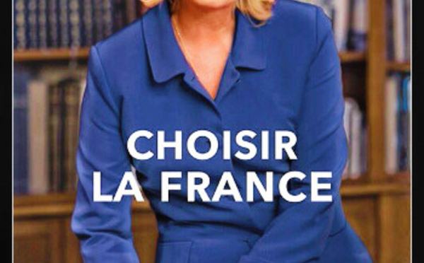 Marine Le Pen : je ris de la voir si belle en ce miroir !