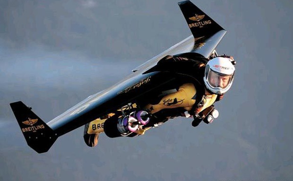 Jetman, l'homme avion