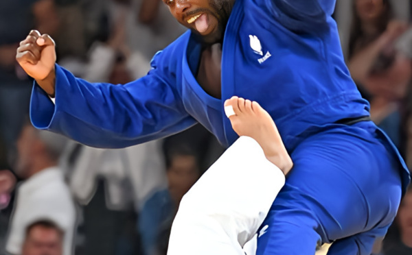 L'image cachée du quart de finale des JO  de Paris gagné par Teddy Riner face au Géorgien Guram Tushishvili.